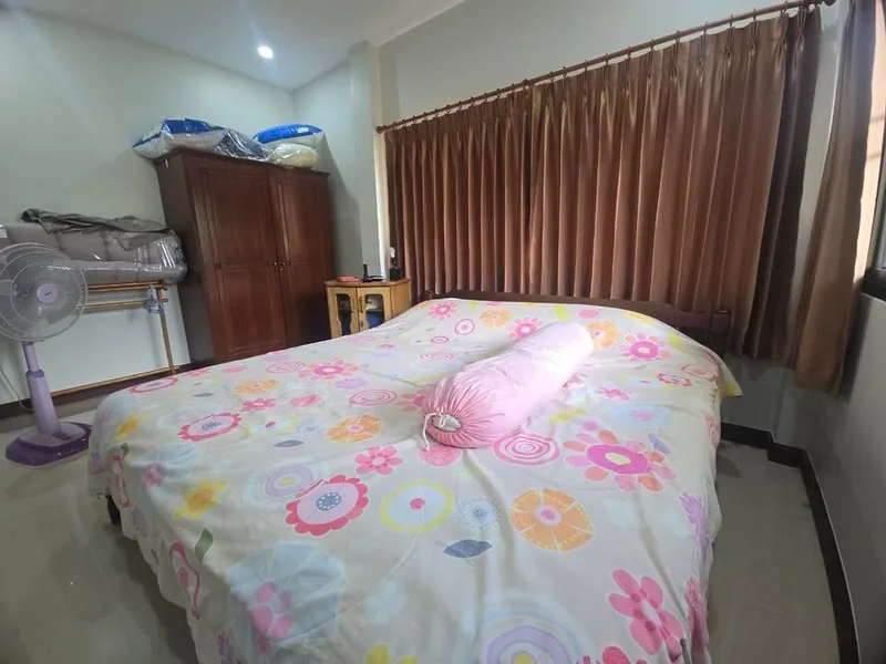 3 beds 2 baths House