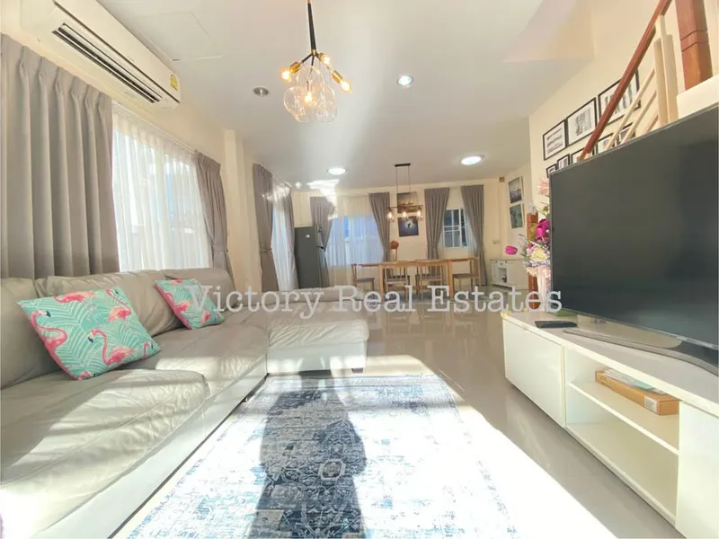 3 bedroom 3 bathroom house