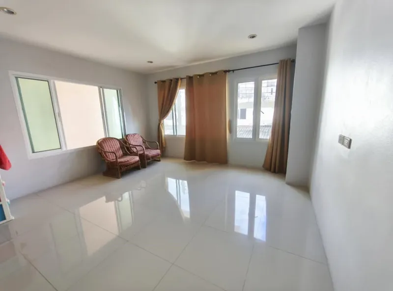 3-Story Townhouse Near Blue Tree, Phuket