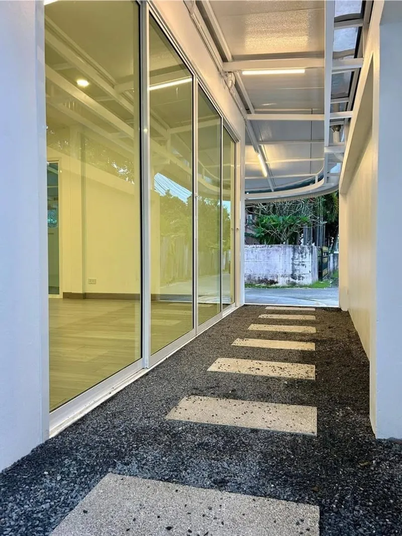 3 спальни 2 ванные комнаты Дом