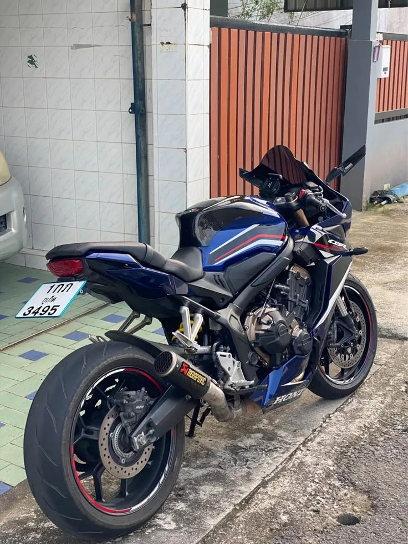 2022 Honda CBR650R Blue