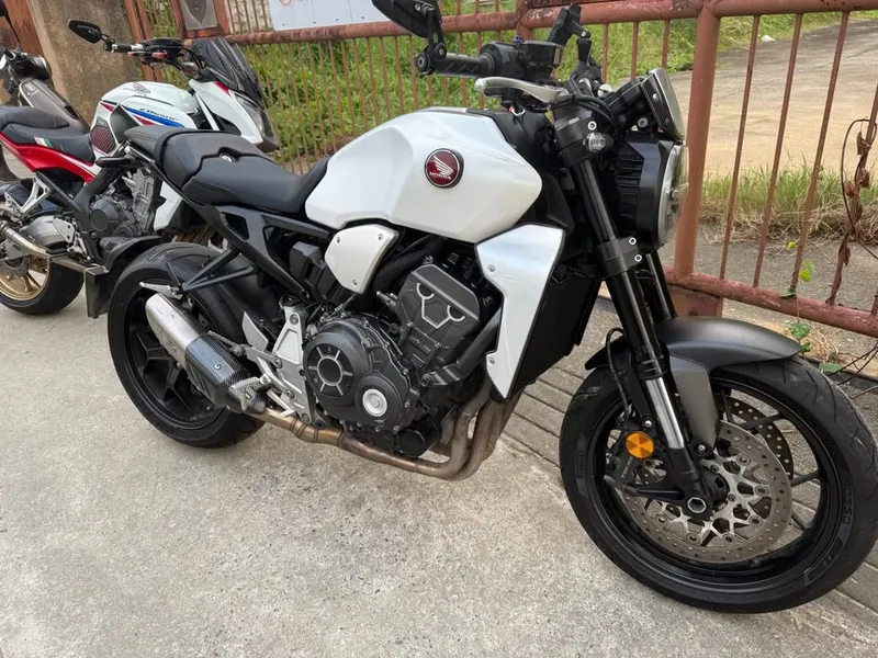 ฮอนด้า CB 1000 RR ให้เช่า