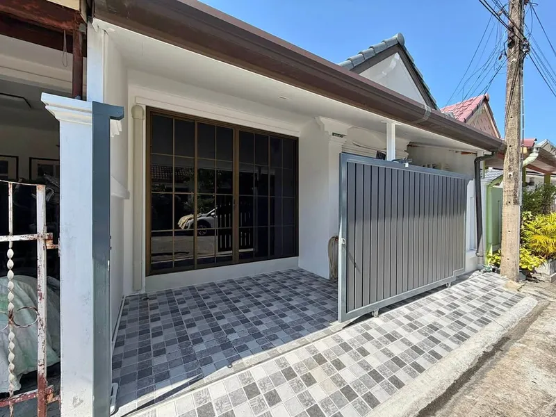 2 Bedrooms 1 Bathroom Townhouse for Rent