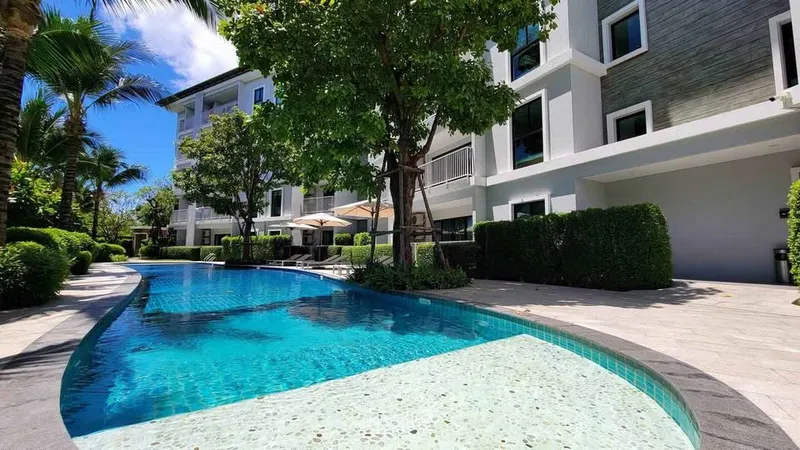 Title V Condominium, U Building