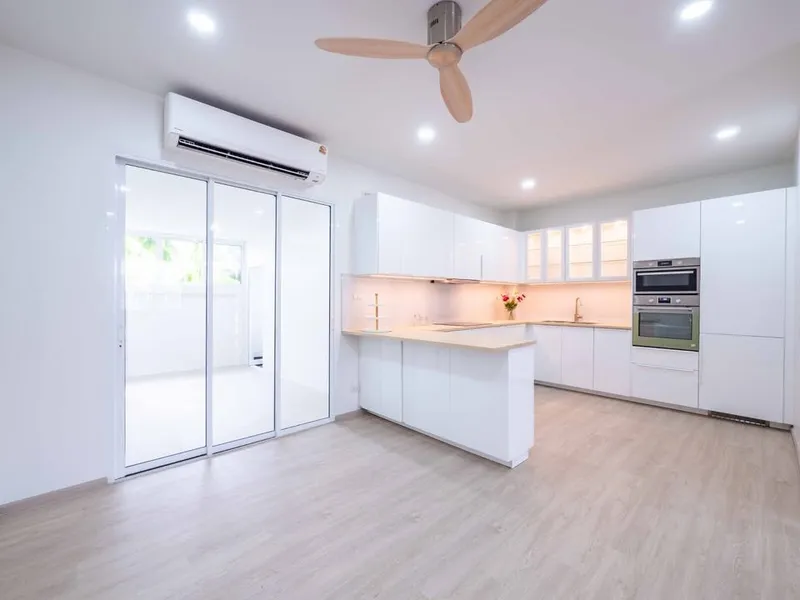 3 Bedrooms 3 Bathrooms Townhouse