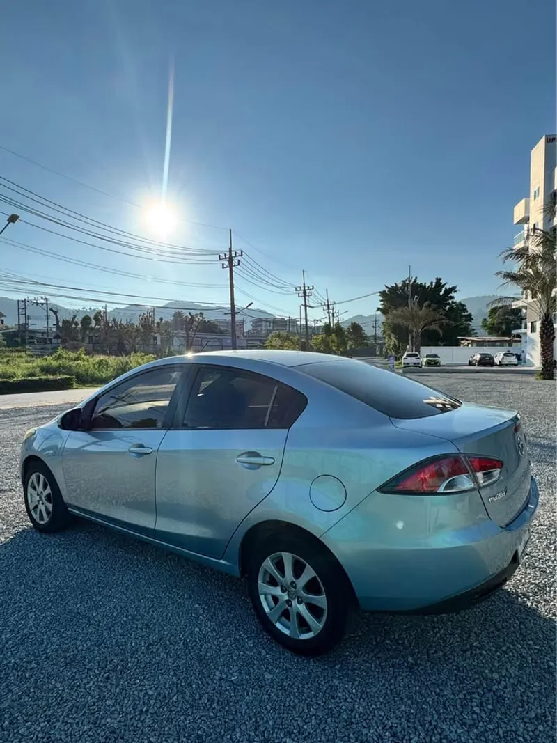2010 Mazda 2 Sedan для продажи в Пхукете