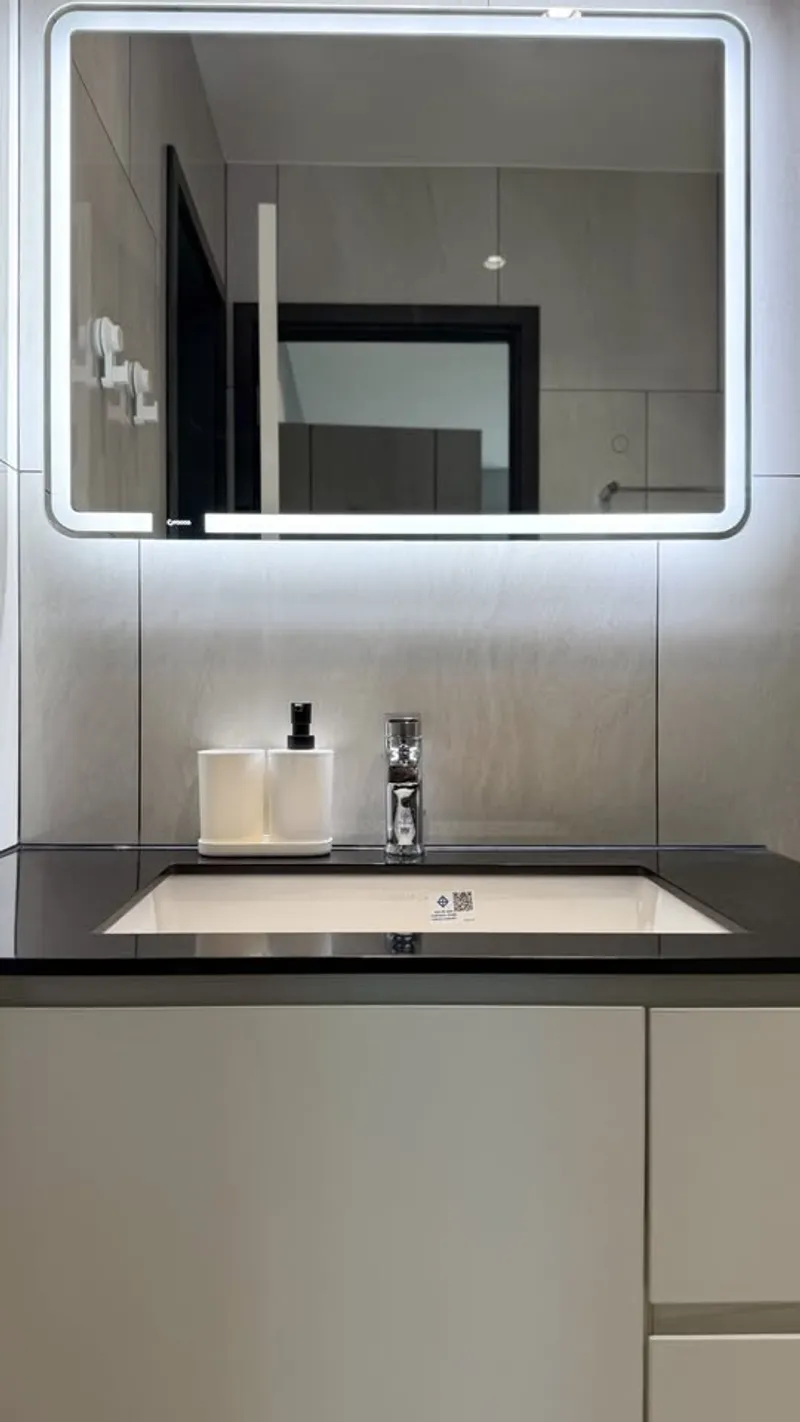 2 Beds 1 Bath Apartment