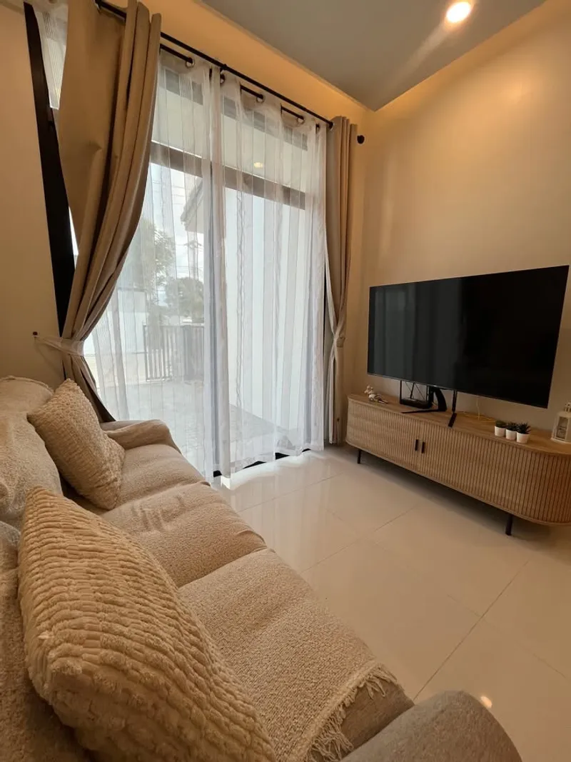 บ้านทาวน์เฮาส์ 2 ห้องนอน 2 ห้องน้ำ