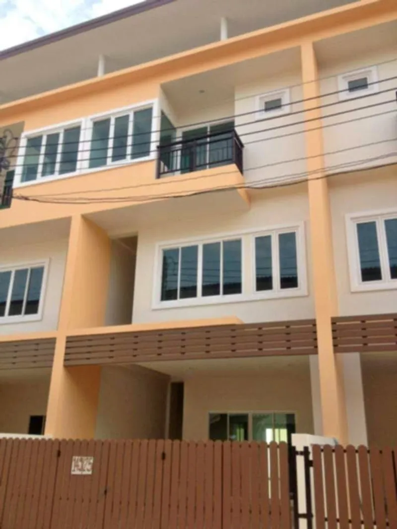 3-Story Townhouse Near Blue Tree, Phuket