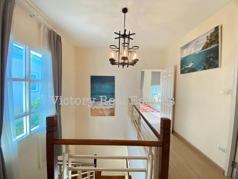 3 bedroom 3 bathroom house