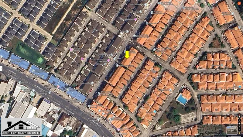 4-bedroom 3-bathroom townhouse in Villa Kathu 1