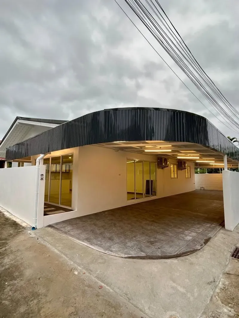 3 Beds 2 Baths House