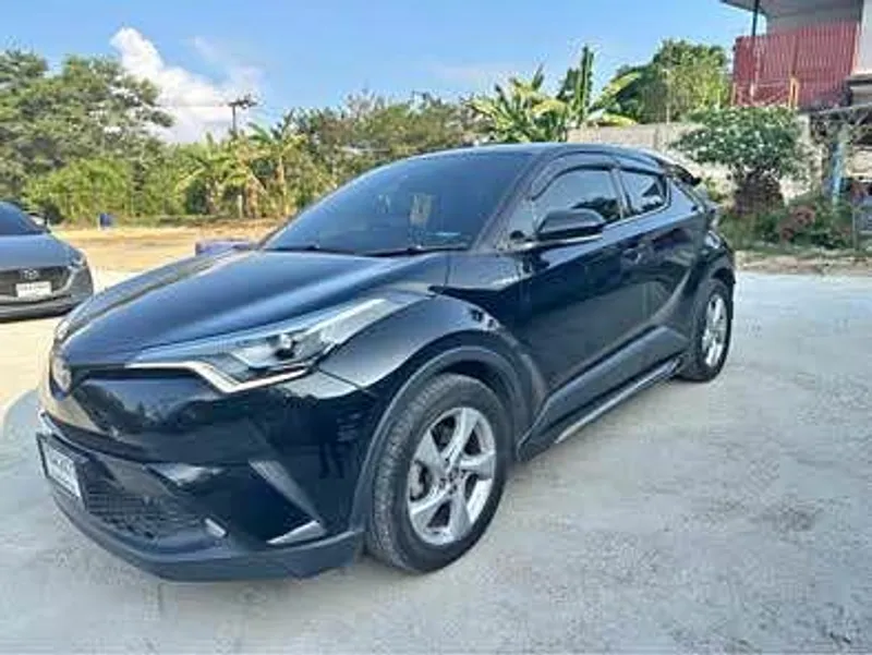 2018 Toyota C-HR Hybrid Car for Rent