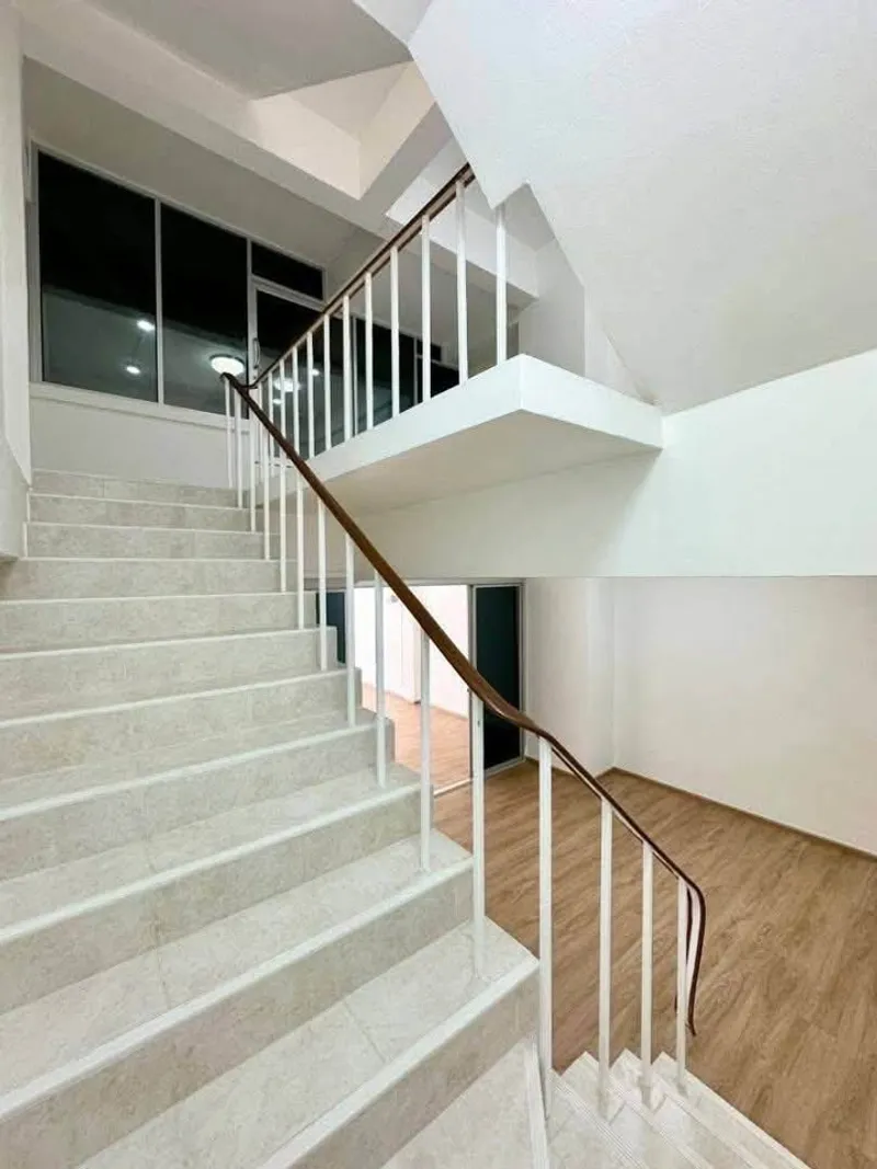 ทาวน์เฮาส์หลังบ้านที่ได้รับการปรับปรุง - ภูเก็ต (ฉลอง)