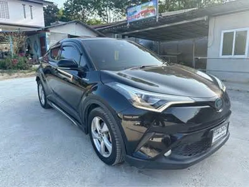 2018 Toyota C-HR Hybrid Car for Rent