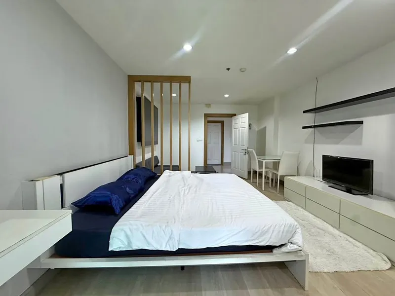 1 Bedroom 1 Bathroom - Apartment