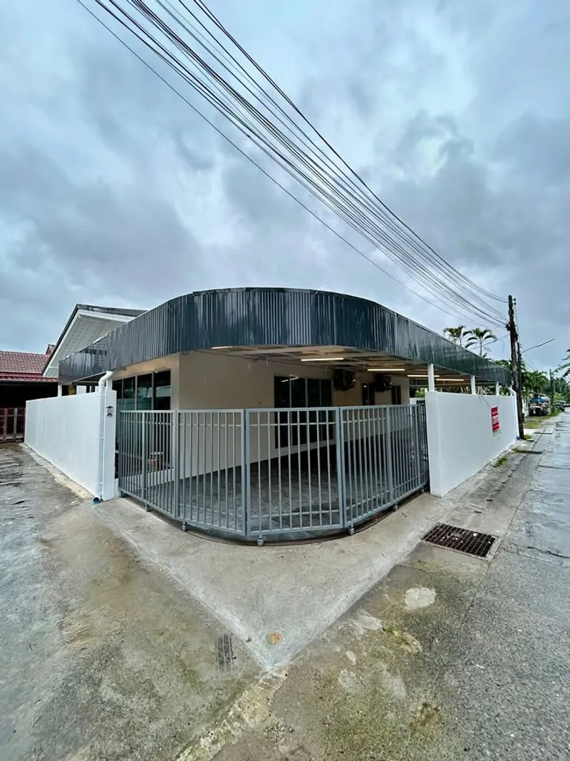 3 Beds 2 Baths House