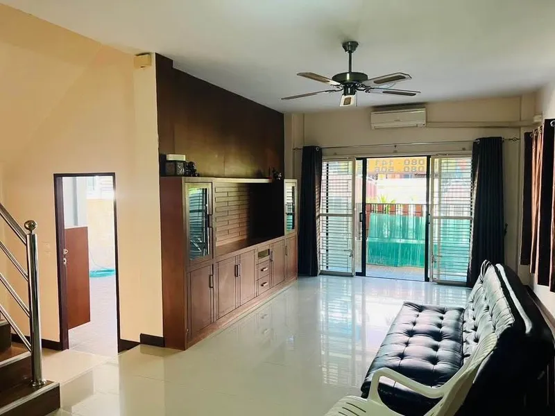 3 Спальни 3 Ванные – Таунхаус