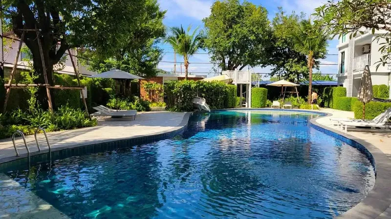 Title V Condominium, U Building