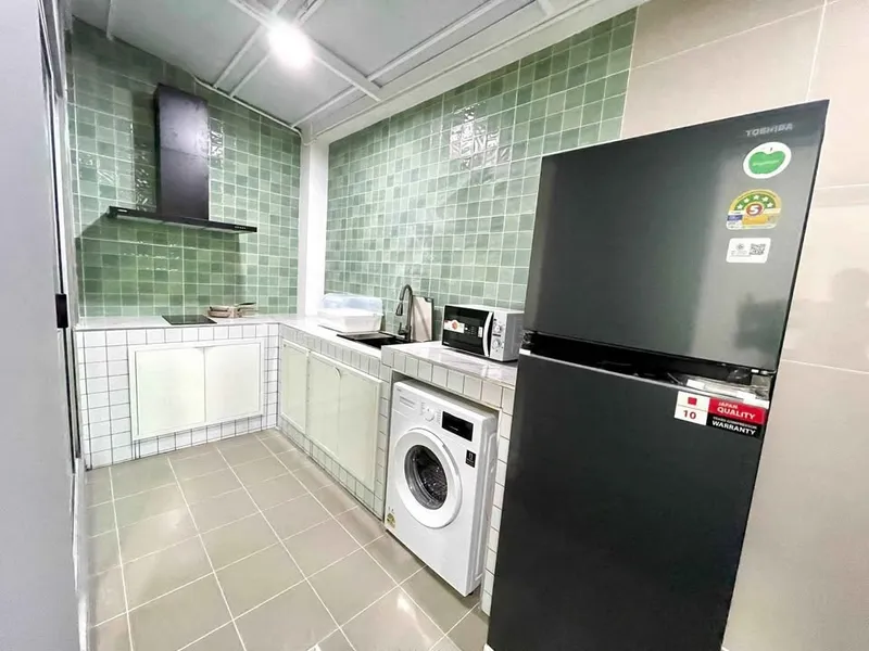 3 Bedroom 2 Bathroom Fully Furnished Townhouse for Rent