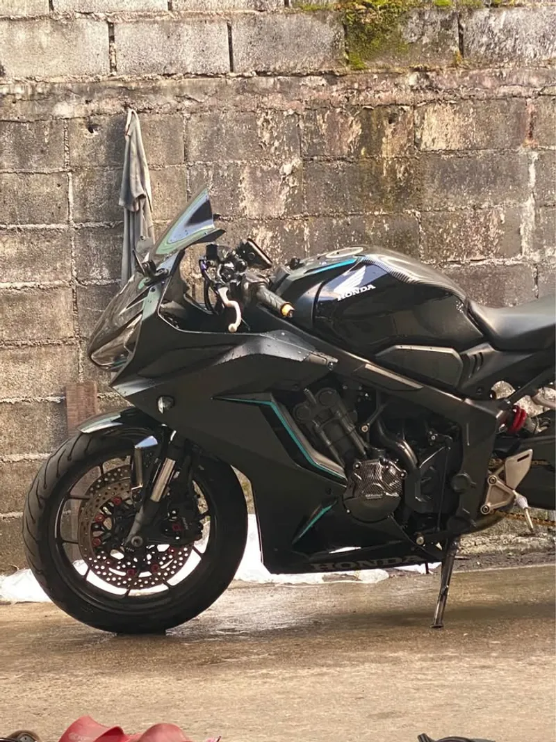 2023 Honda CBR650R for Rent