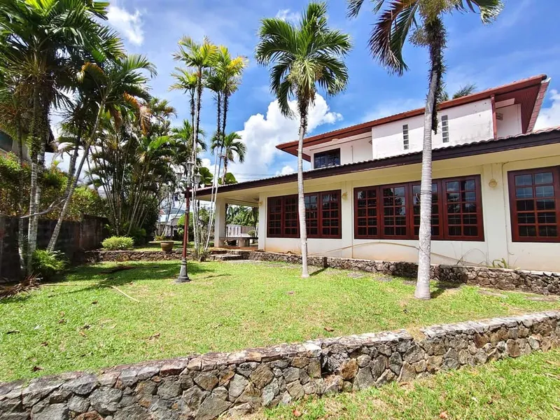 4 спальни 3 ванные – Дом