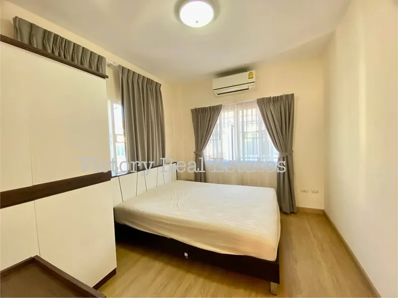 3 bedroom 3 bathroom house