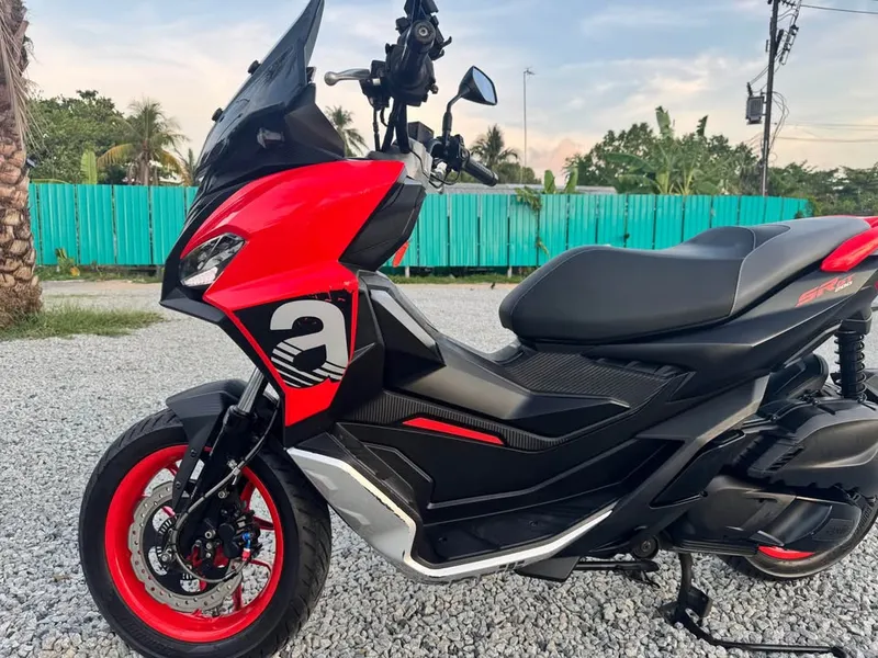 2022 Aprilia SR GT 200 MINT