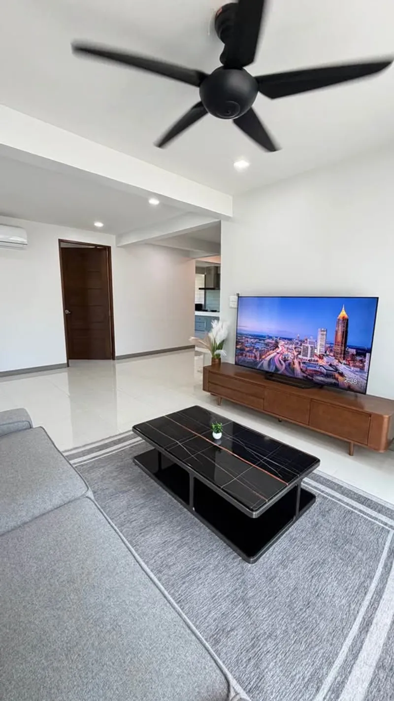 3 beds 2 bathrooms – House