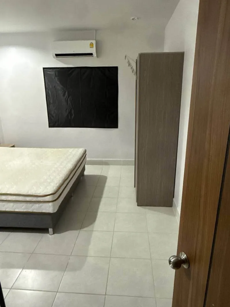 ทาวน์เฮาส์ 1 ห้องนอน 1 ห้องน้ำ